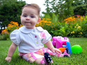 Rangkaian Nama Bayi Perempuan Islami Dan Artinya Terbaru